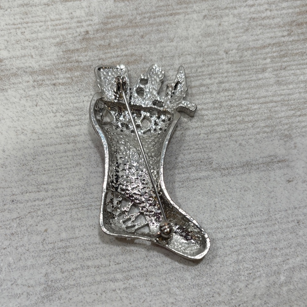 Vintage Red Enamel Silver Rhinestone Christmas Stocking Holiday Brooch Pin - Picture 6 of 6